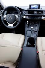 Lexus CT200h 2010 года